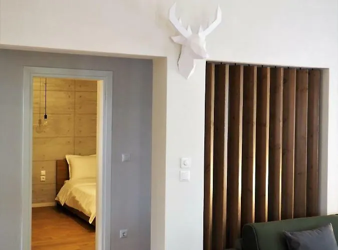 D-val Luxurious * Ángistron